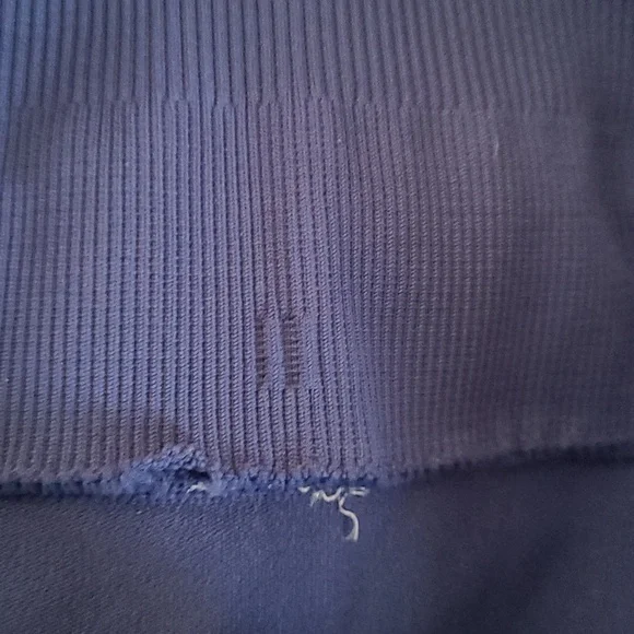 Lululemon Zone In Crop - Picture 5 of 5